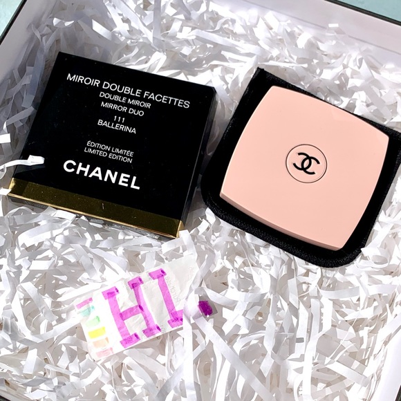 CHANEL Codes Couleur Limited Edition Compact Mirror - 111 Ballerina - Picture 1 of 3